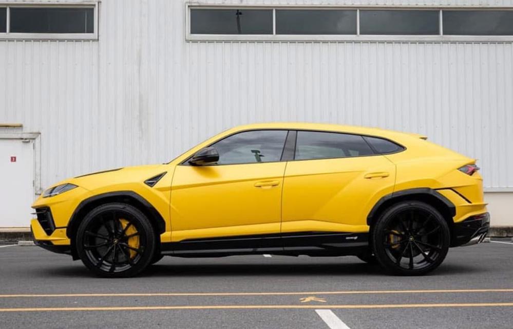 Lamborghini Urus ปี 2024 4