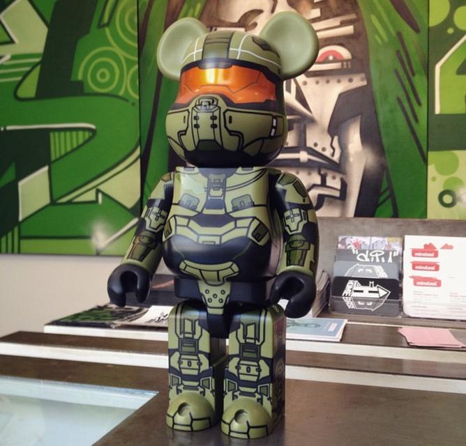 ขาย Bearbrick Halo 400%  1