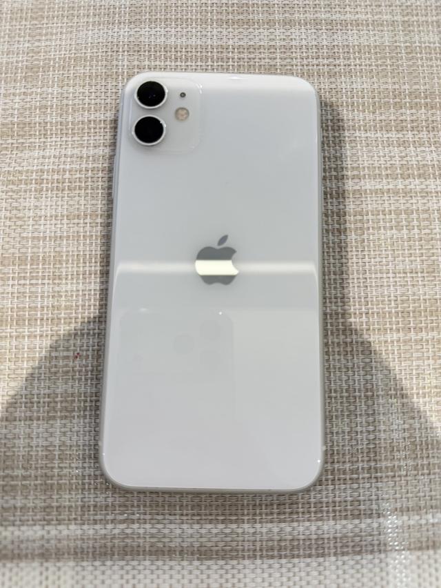 iPhone 11 128GB สีขาว