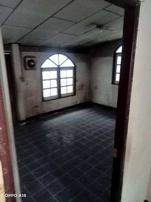 บ้านมือสองติดถนนใหญ่พร้อมที่ดิน 7