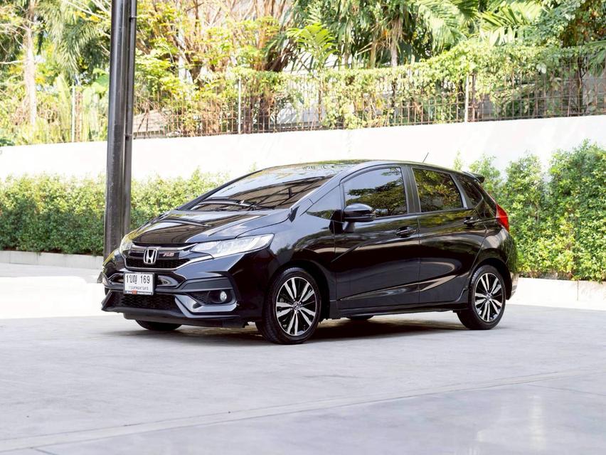 Honda jazz 1.5 RS ปีจด 2020 ♨️ ประกันเครื่องเกียร์3ปี3หมื่นkm♨️