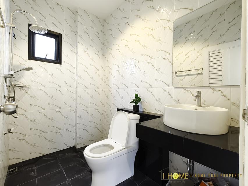 🏡 ขายบ้านเดี่ยว 2 ชั้น ทำเลดีใกล้รวมโชค & ศูนย์ราชการ เพียง 10 นาที | สินเชื่อฟรี! 3-Bedroom House for Sale - Near Ruamchok Mall & City Hall 8