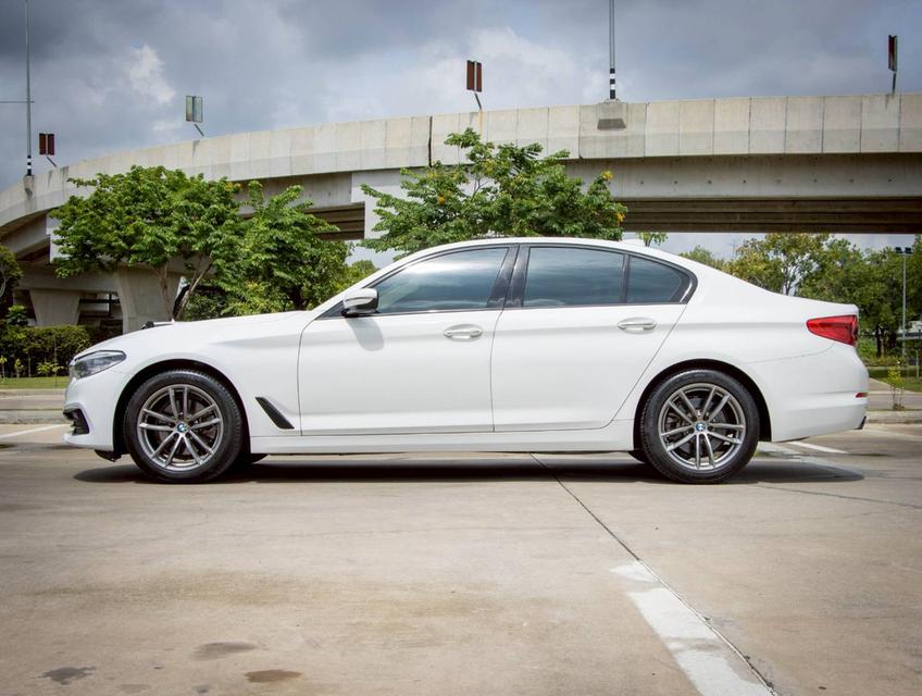 BMW 520D 2.0 SPORTS 2018 14