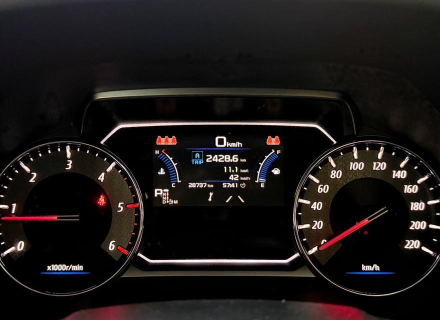 2024 ISUZU MU-X 3.0 ULTIMATE 4WD รถมือเดียวออกป้ายแดง รถวิ่งน้อยเพียง2X,XXX KM เข้าศูนย์ทุกระยะ ไม่เคยมีอุบัติเหตุครับ รูปที่ 9