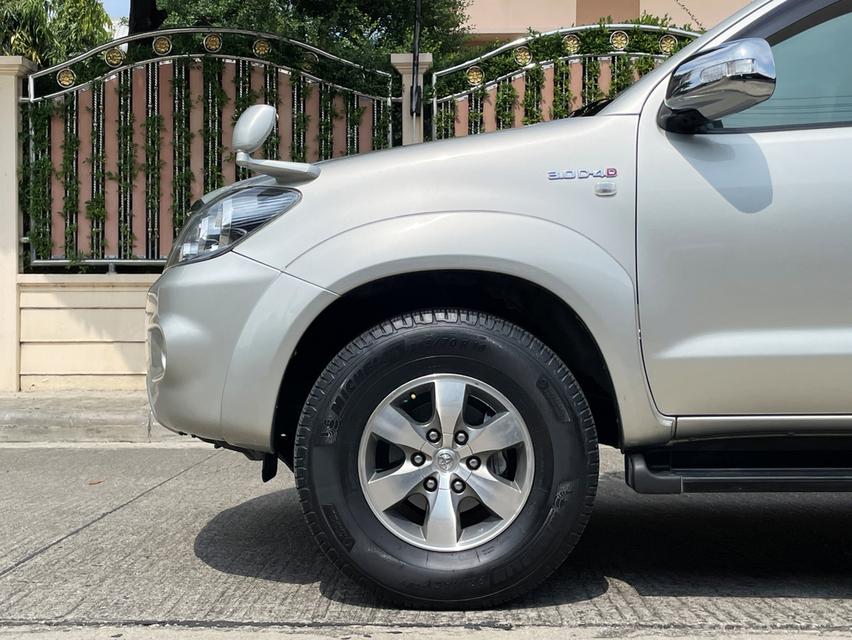 TOYOTA FORTUNER 3.0 V 4WD ปี 2007 AUTO สภาพนางฟ้า 6