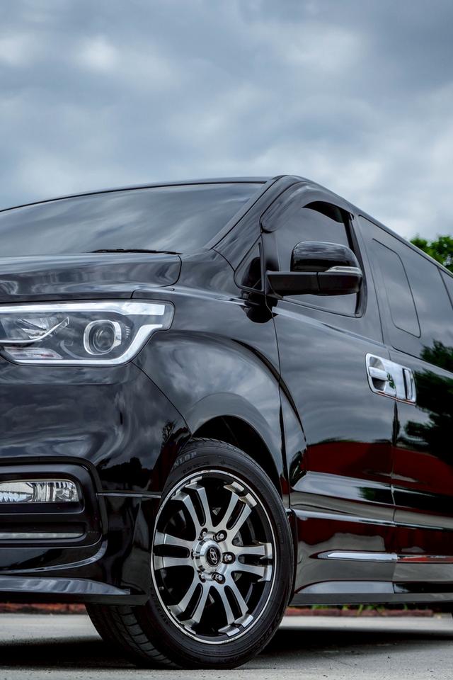 HYUNDAI H-1 2.5 Elite (MC20) VAN AT 2021 รูปที่ 2