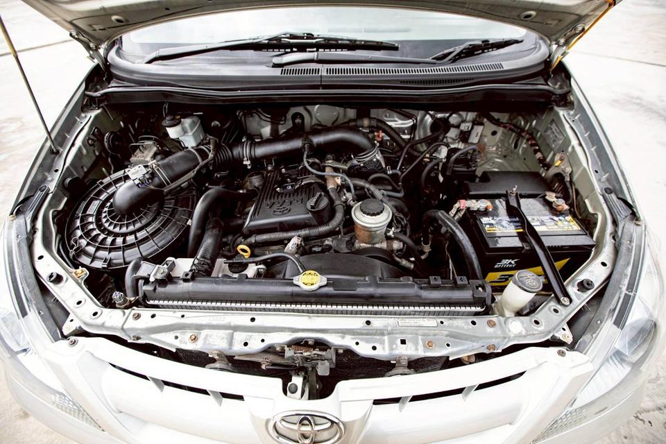 Toyota INNOVA 2.0V เกียร์ Auto 7 ที่นั่ง ปี 2005 สีน้ำตาล 7
