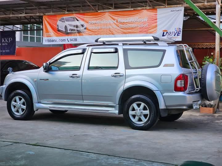 Isuzu Adventure ตัว Top 9