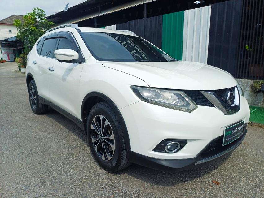 ปี2015 NISSAN X-TRAIL 2.0 TOP ขับ4 7ที่นั่ง ไม่เคยดมแก๊ส 2