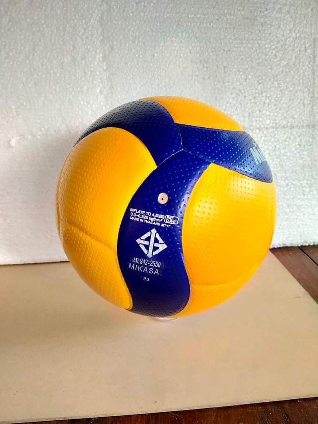 วอลเลย์บอล Mikasa V300W 2