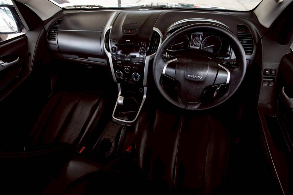 Isuzu D-Max Hi-Lander Cab 2.5 VGS Z ท๊อป ปี 2013 เกียร์ธรรมดา สีดำ  13
