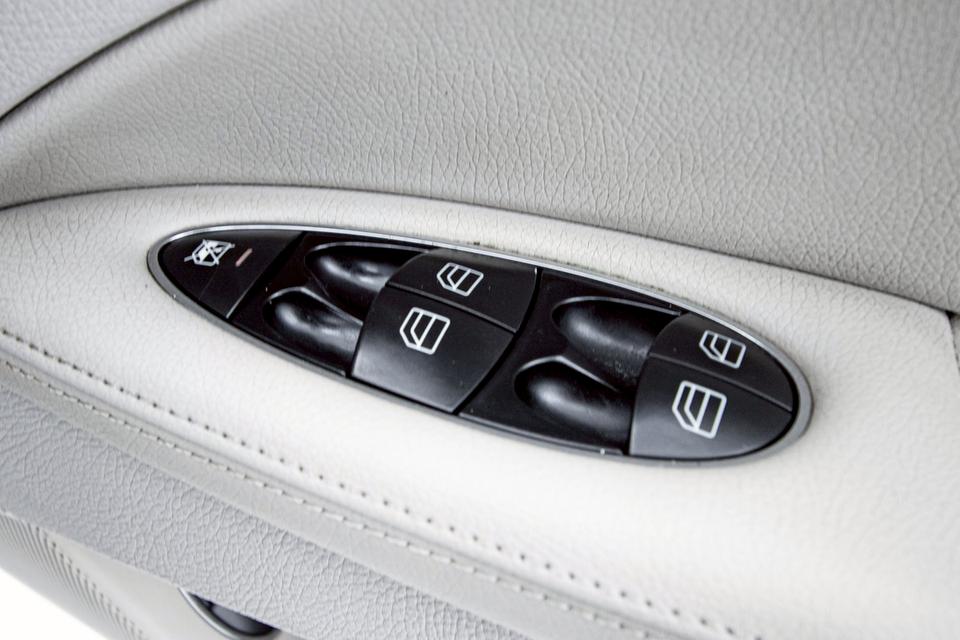 BENZ E-CLASS E200 1.8 NGT เบนซิน+CNG  2008  18