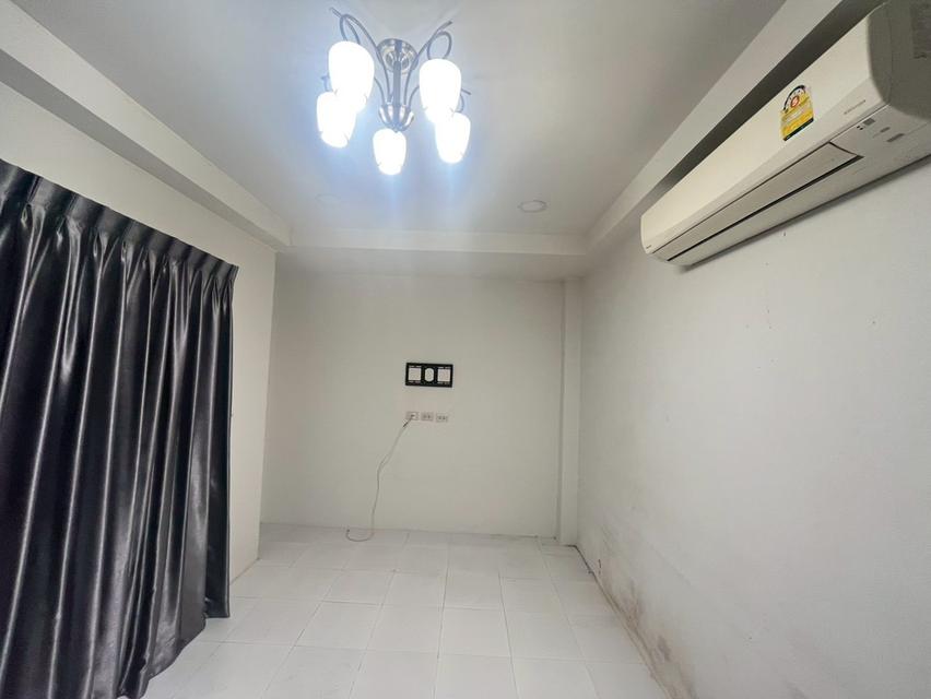 หมู่บ้านฟลอร่าวิลล์ รังสิต-ปทุมธานี ซอยวัดเปรมประชากร ต.บางพูน อ.เมืองปทุมธานี จ.ปทุมธานี 11