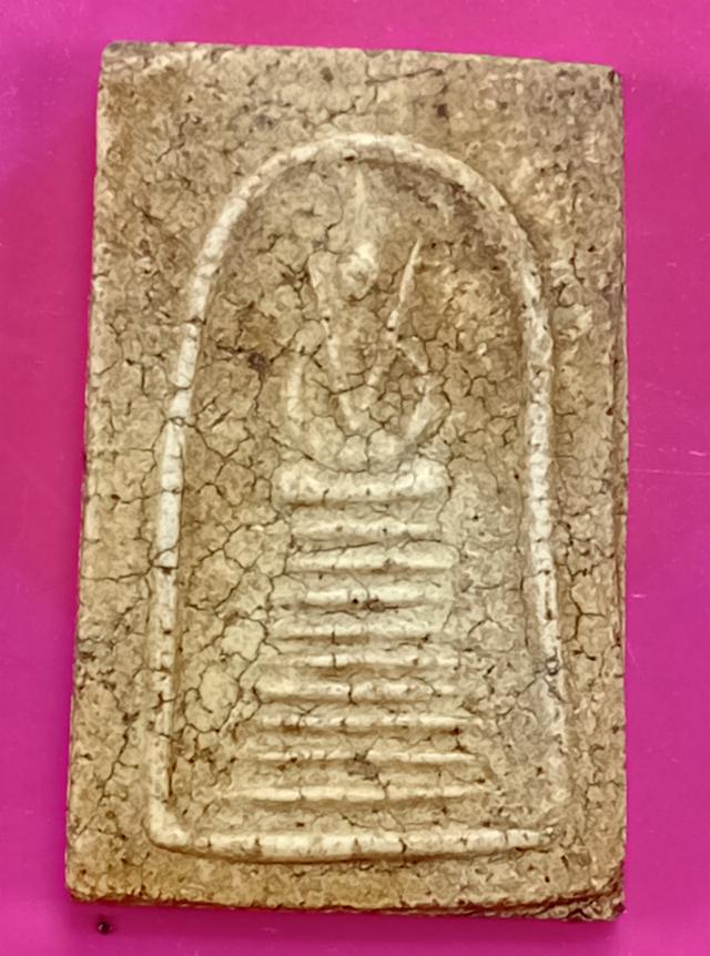 พระสมเด็จ9ชั้น หลวงพ่อเผือกวัดกิ่งแก้ว อกวี หลังยันต์ครู จ.สมุทรปราการ ปี 2496