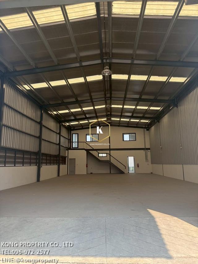 ให้เช่าโกดัง บางใหญ่ นนทบุรี ใกล้ถนนกาญนาภิเษก 350 ตรม 8