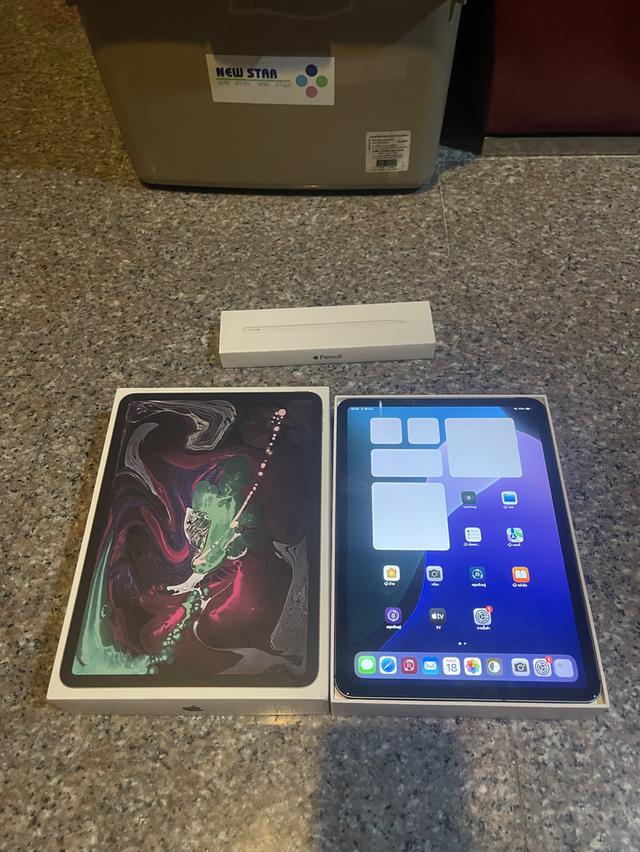 ขายiPadPro11นิ้วสีดำ256กิ๊กWifi Celluer ใส่ซิมได้ใช้งานดีถูกๆๆ