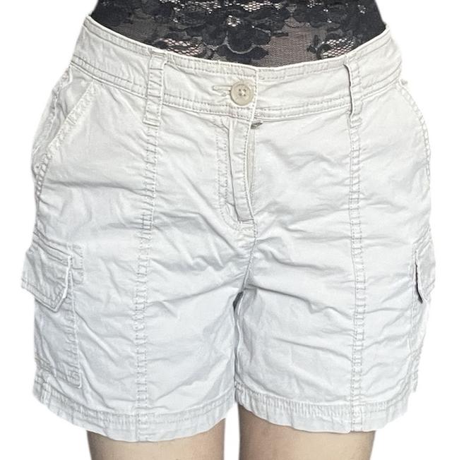 กางเกงคาร์โก้ขาสั้น สีเบท