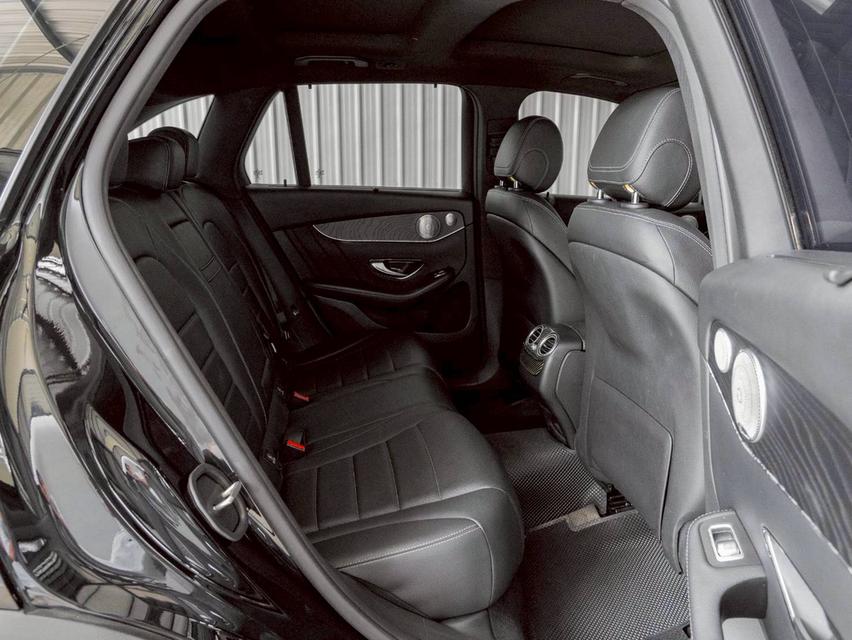 Mercedes Benz GLC 250d 4Matic AMG ปีจด 2017 15
