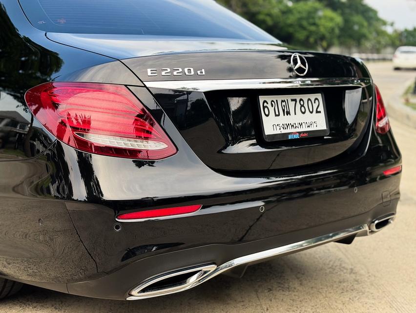 รหัสรถ AVA7802 🌟 Mercedes Benz E220d (ดีเซล) AMG Top 6