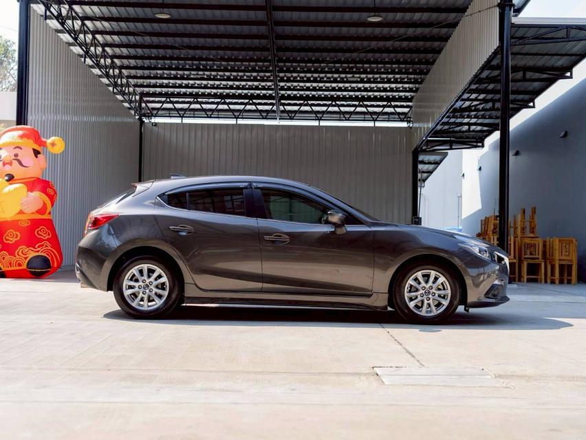 Mazda 3 2.0C ปี 2016 ♨️ #ประกันเครื่องเกียร์หลังการขาย3ปี / 30,000km. ♨️ รูปที่ 2