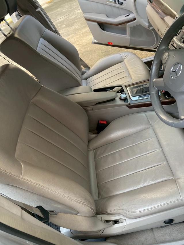 รถยนต์ Mercedes Benz รุ่น E 200 CGI BE ปี 2011 สีเทา 9