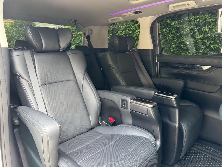 Alphard รถมือเดียวป้ายแดง 17
