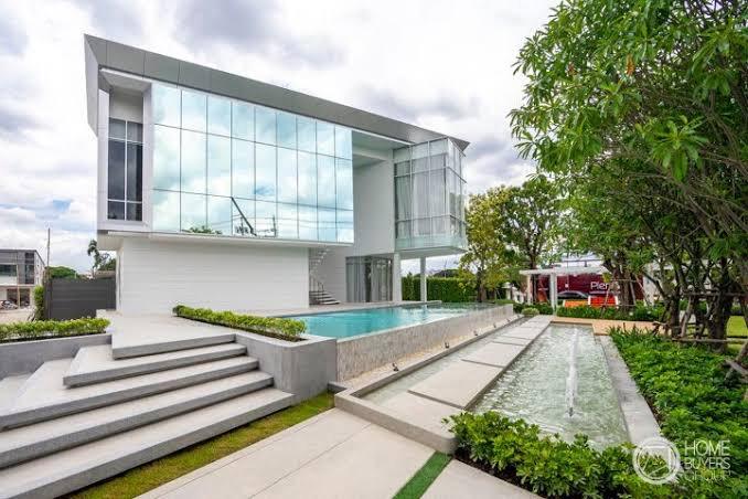 ขาย / ให้เช่า ทาวน์เฮาส์ 2 ชั้น พร้อมเข้าอยู่ 8