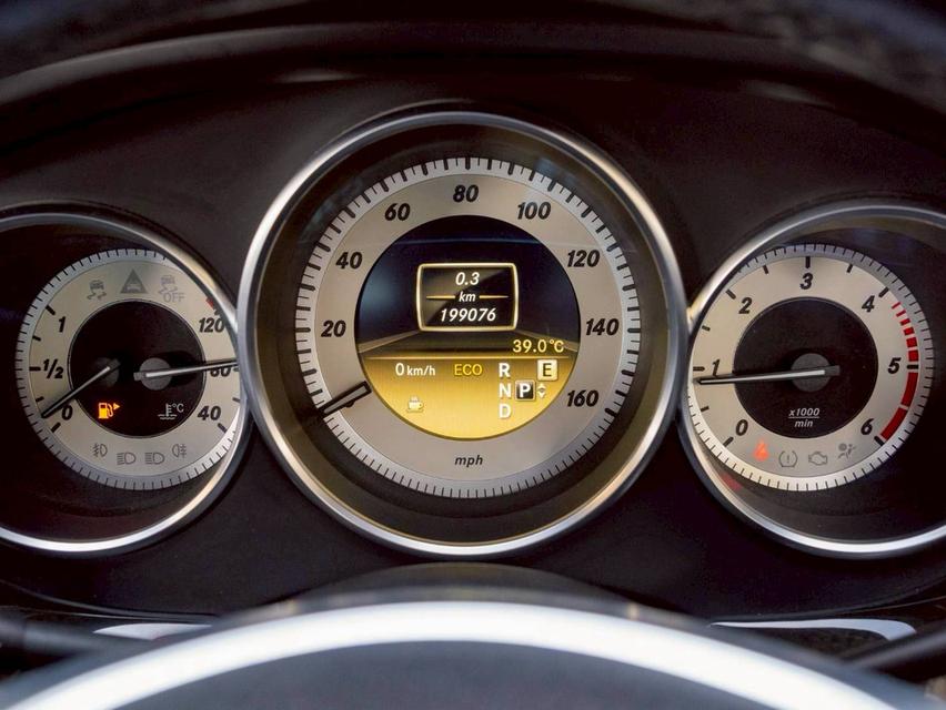 Mercedes Benz CLS 250 CDI ปี 11 จด 13 เจ้าของเดียว รูปที่ 4