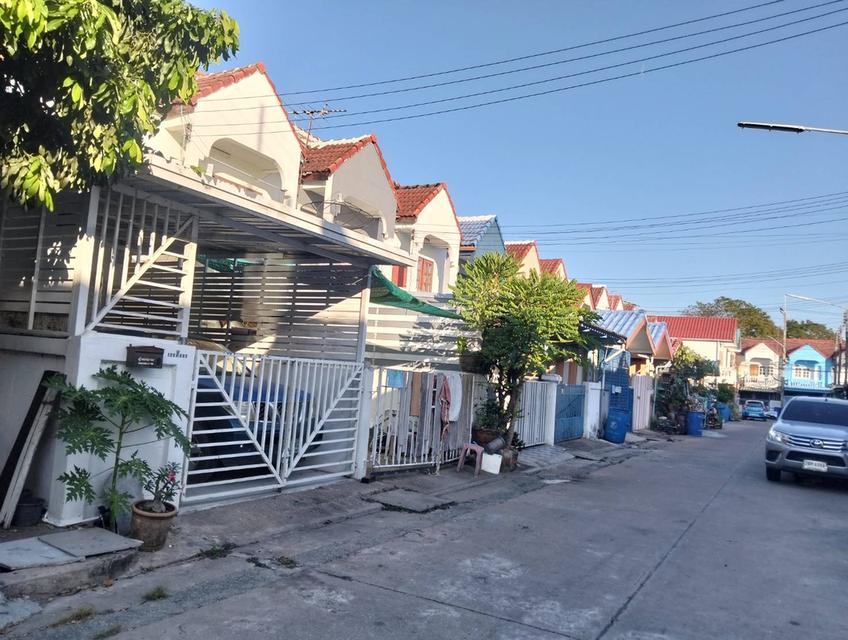 ขายบ้าน 2 ชั้น หลังมุม หมู่บ้านบัวแก้ว ถนนปทุมธานี-บางปะหัน 2