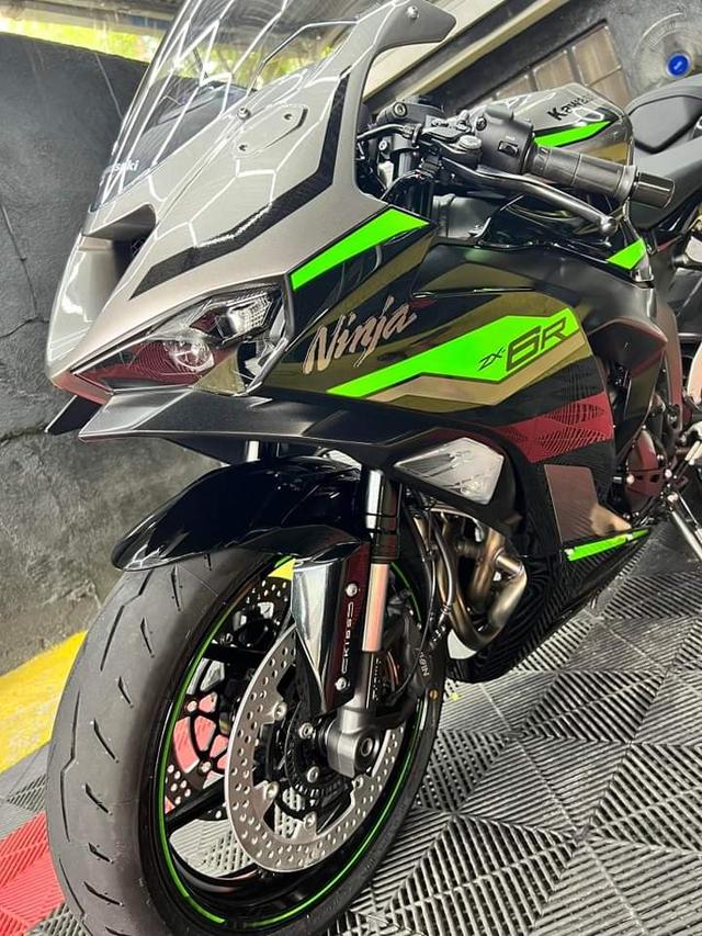 Kawasaki ninja zx6r 3