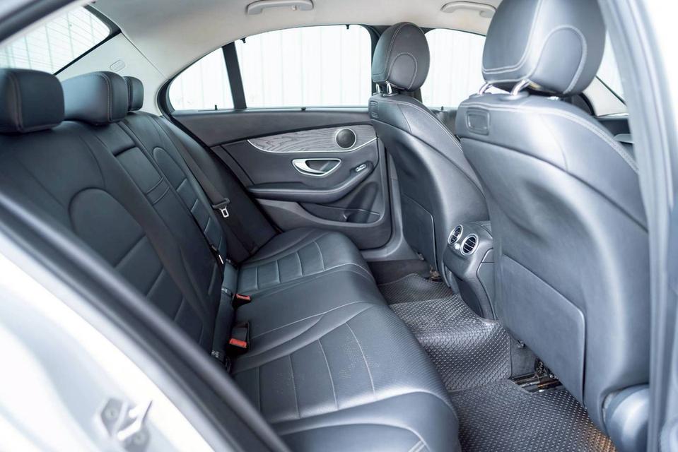 BENZ C-CLASS C350e AVANTGARDE ปี 2019 โฉม W205 ปี14-23 12
