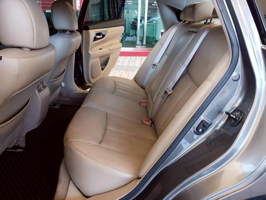 2014 Nissan TENAN 200XL รถมือเดียว สภาพเยี่ยม 9