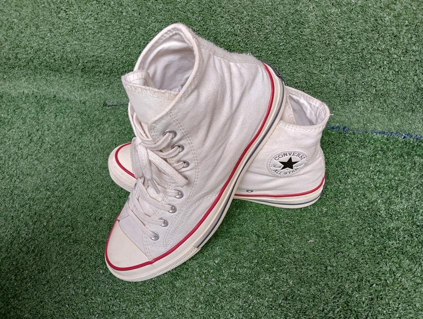 CONVERSE ผ้าใบหุ้มข้อมือสอง สภาพเหมือนใหม่ จัดส่งฟรี!!!เก็บปลายทาง