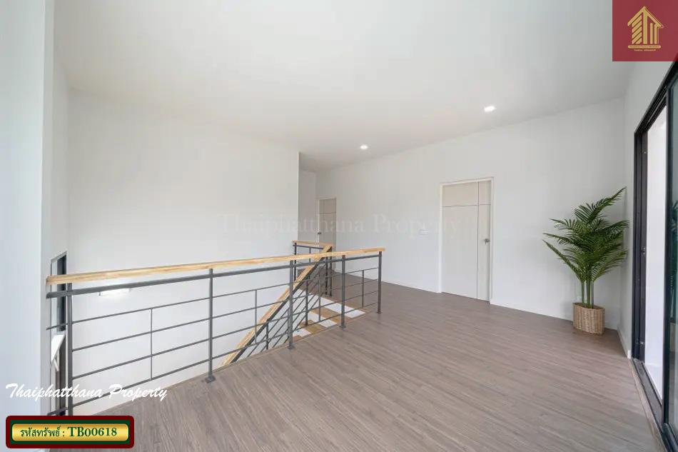 เดอะ เซนโทร วัชรพล (The Centro Watcharapol) 9