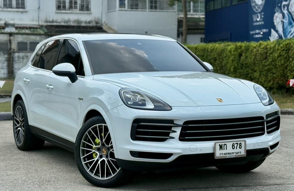 Porsche Cayenne 3.0 E-Hybrid (AAS+Warranty)
