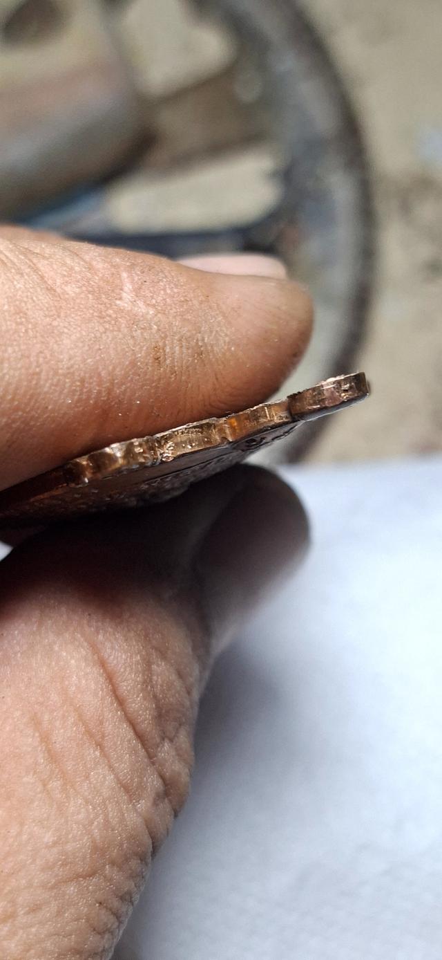 หลวงพ่อหลิว รุ่นสุขใจ บ.บอล น.ทองแดง 13