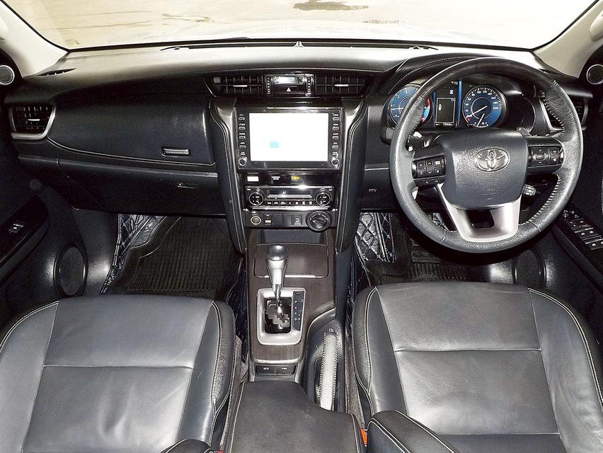 รหัสรถ KCY8558 TOYOTA FORTUNER 2.4V AUTO 4WD ปี 2021 11