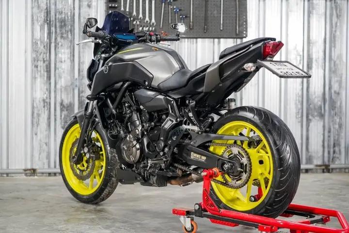 มอเตอร์ไซค์ราคาเบาๆ Yamaha MT15 3