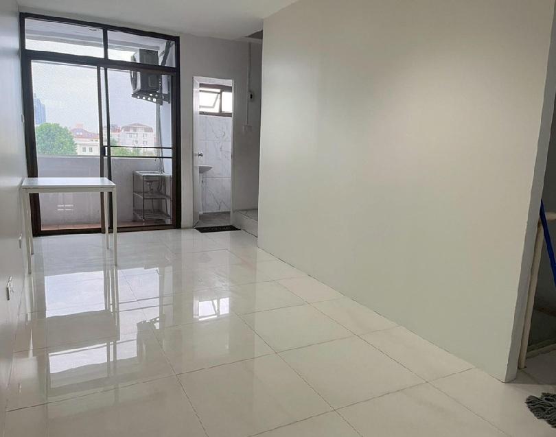 ให้เช่าอาคาร / Home Office 4.5 ชั้น / ทำเล ติดถนนพระราม 9 / ใกล้ เดอะไนท์ พระราม 9 10