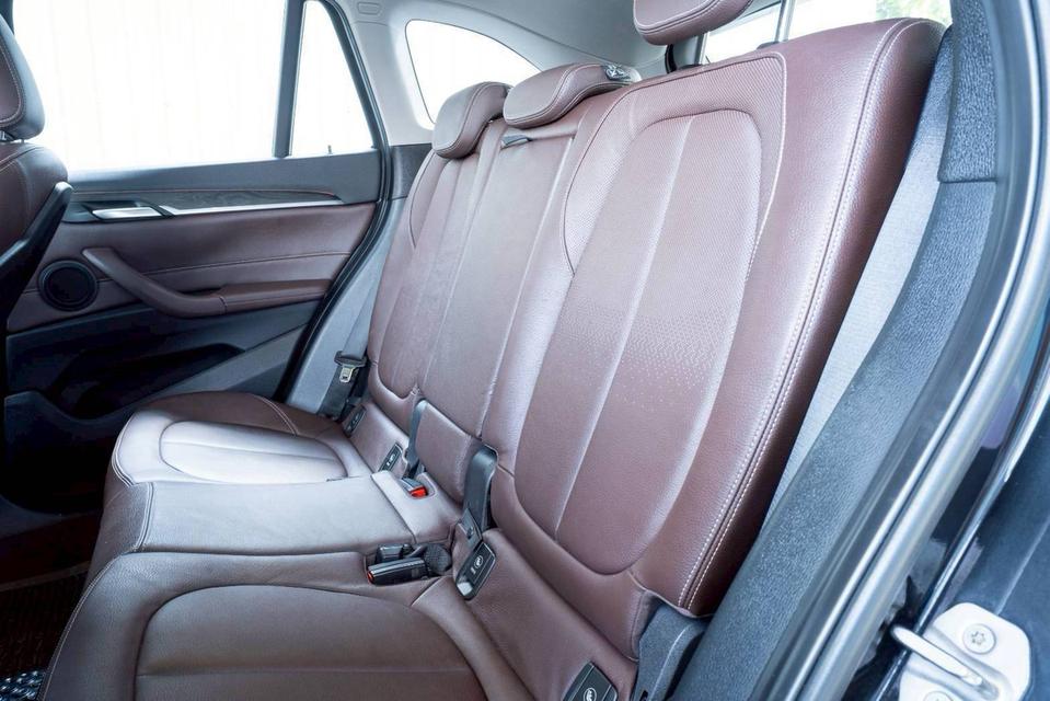 BMW X1 Sdrive 28d ปี17 รูปที่ 14