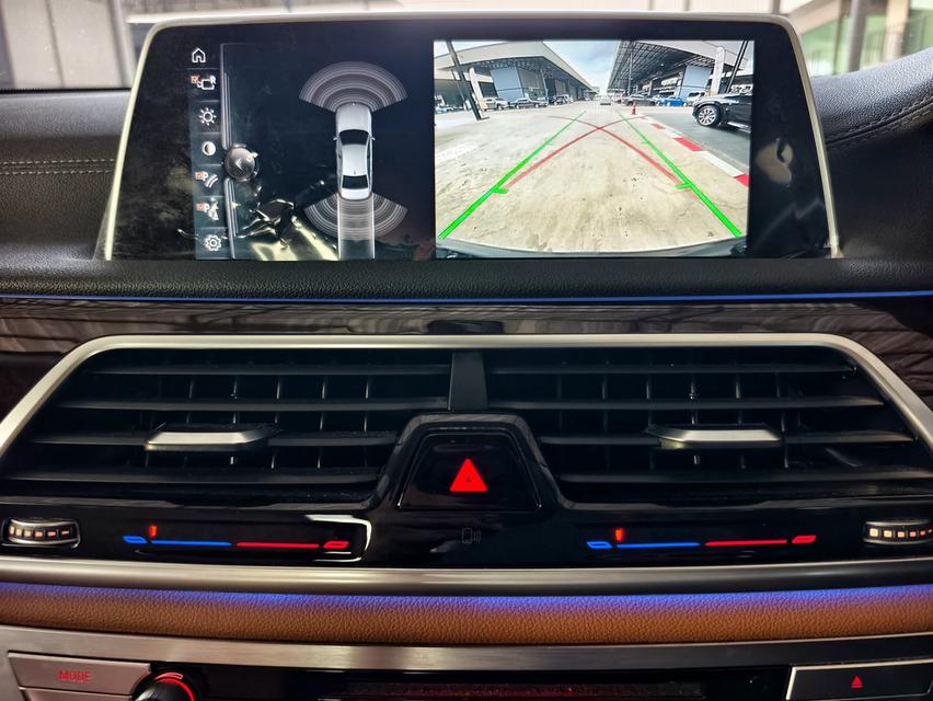 🚗 BMW 740Li Limousine RHD (G12) 2017 รูปที่ 7
