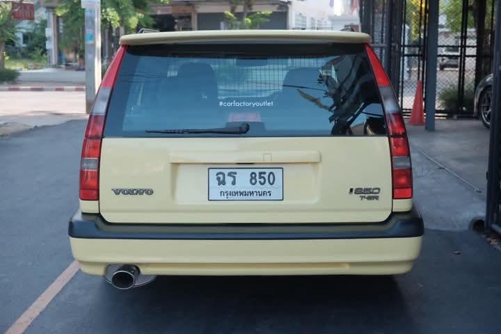 Volvo 850 สีเหลือง  6