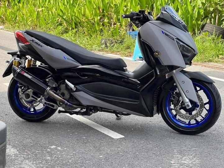 Yamaha Xmax สีเทาปี2020 3