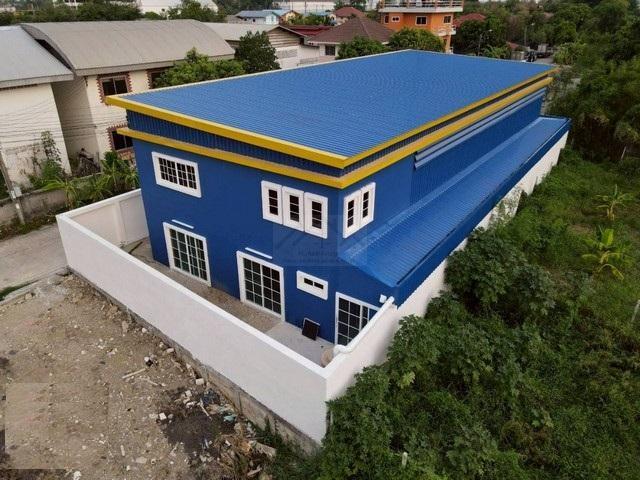 U1409 ให้เช่าโกดังขนาด 405 ตารางเมตร พร้อมออฟฟิศในตัว พร้อมออฟฟิศ ใกล้เดอะพาซิโอพาร์คกาญจนาภิเษก ทำเลดีเดินทางสะดวกเข้าออกได้หลายทาง 1