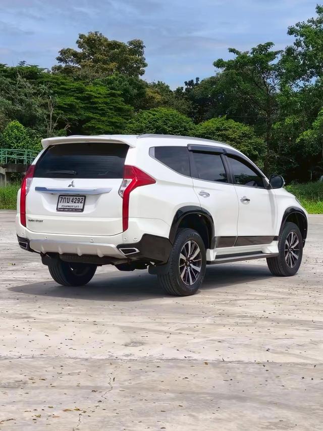 MITSUBISHI PAJERO 2.4 GT DIESEL 2WD 2018 5