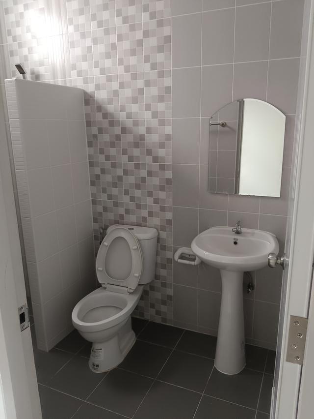 บ้านเช่าสไตล์โมเดิร์น ใกล้ ม.อีเทค 15