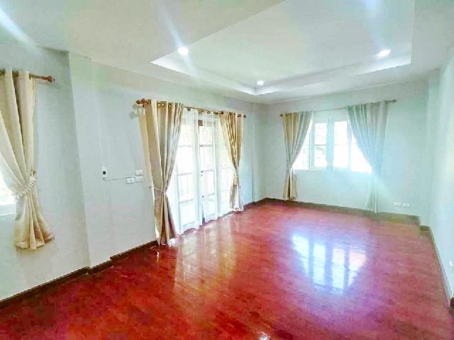 รร.นานาชาติสารสาสน์วิเทศศึกษา 900ม. ประชาอุทิศ98 บ้านเดี่ยว 2ชั้น 4นอน 62ตร.วา.242ตร.ม. 2 น้ำ ตลาดประชาอุทิศ90 700ม.