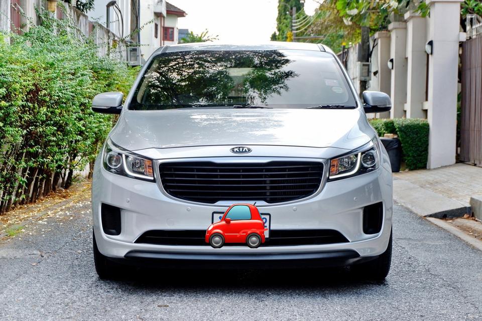 KIA GRAND CARNIVAL 2.2 LX ปี 2015 การันตีไมล์แท้ 58,xxx KM.