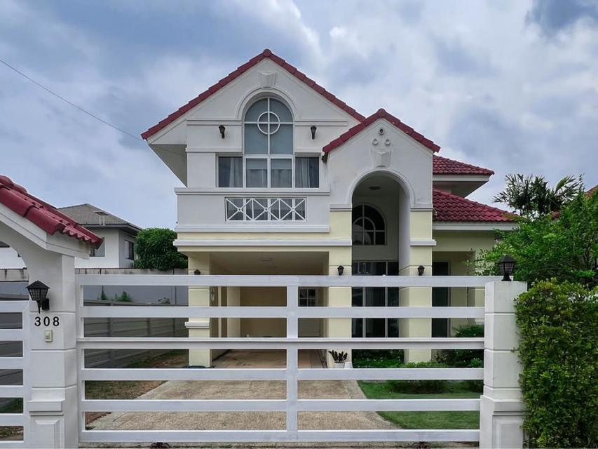 ให้เช่า บ้านเดี่ยว บ้านบารเมษฐ์ สวนหลวง ร.9 200 ตรม 90 ตรว 3นอน 3น้ำ ตกแต่ง พร้อมเข้าอยู่ 1