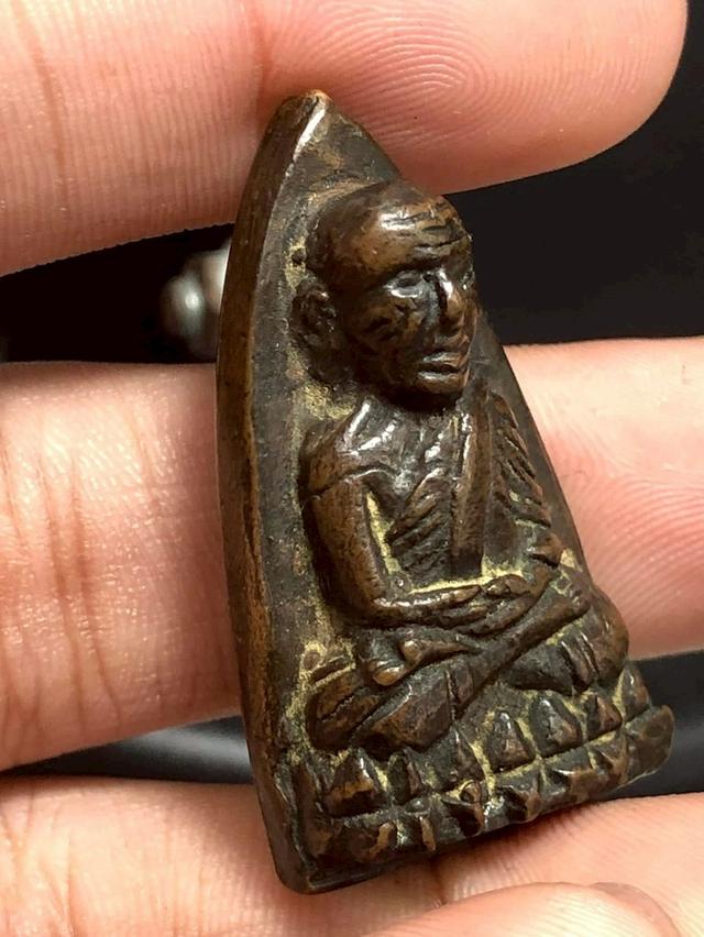 หลวงปู่ทวด บล็อกเตารีด 3